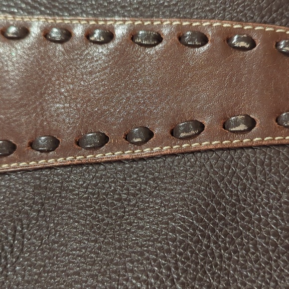 Sophia Visconti Triangular leather shoulder bag - Picture 2 of 13